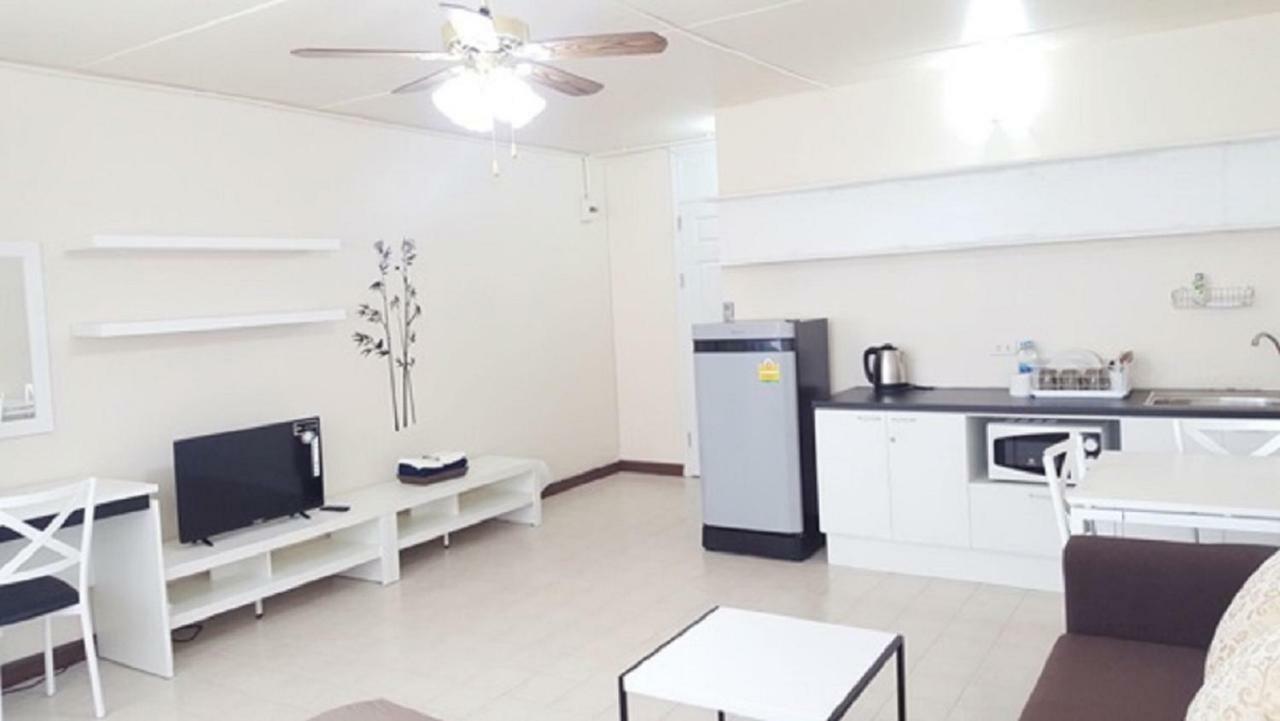 Popular Condo C6 논타부리 외부 사진
